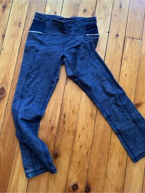 Lululemon Ride On Legging Cuff Hem Crop Capri sz 4 Heather Blue Stretch Athletic